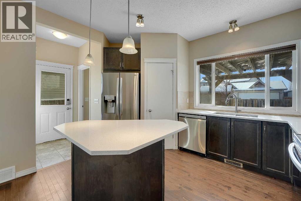 Single Family House for Sale in  New Brighton Drive New Brighton Calgary 