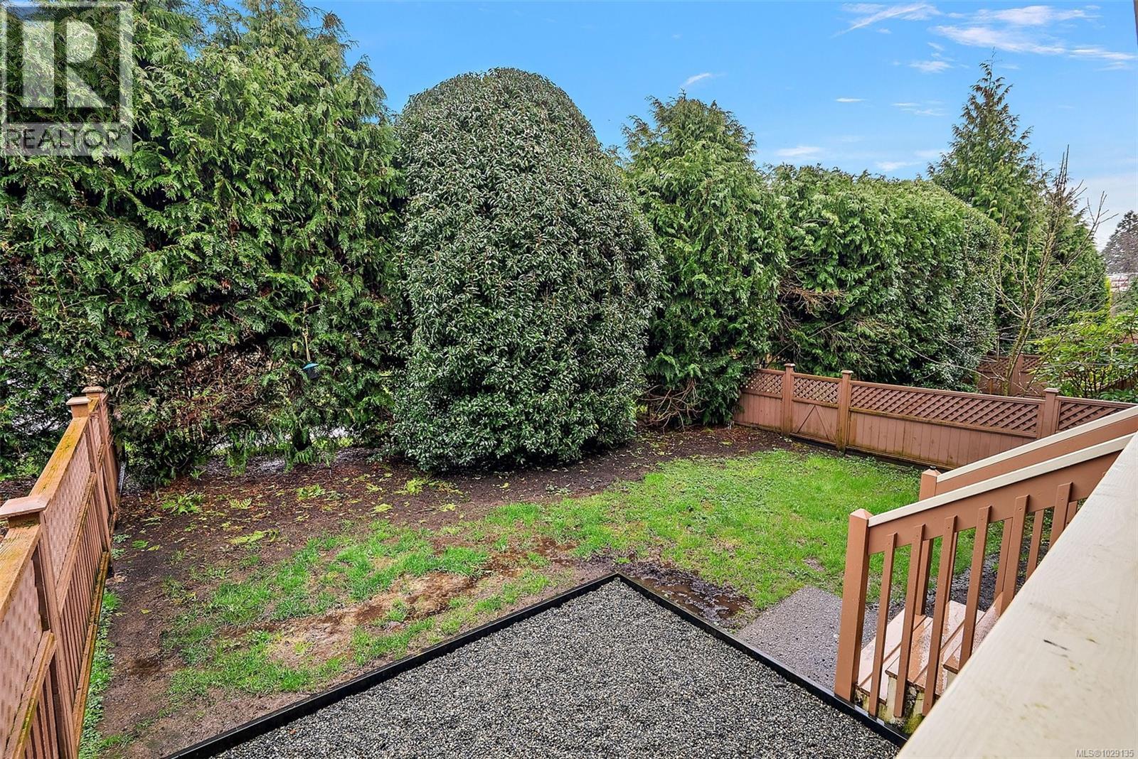 #122 2253 TOWNSEND RD - 22