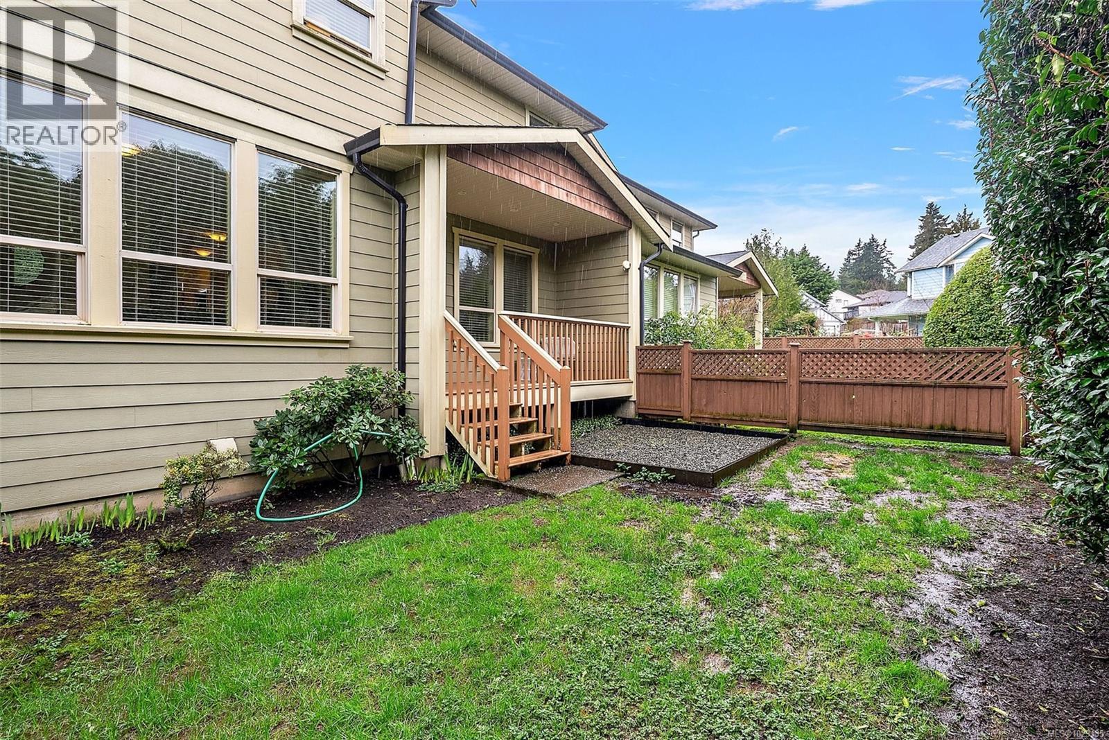 #122 2253 TOWNSEND RD - 24