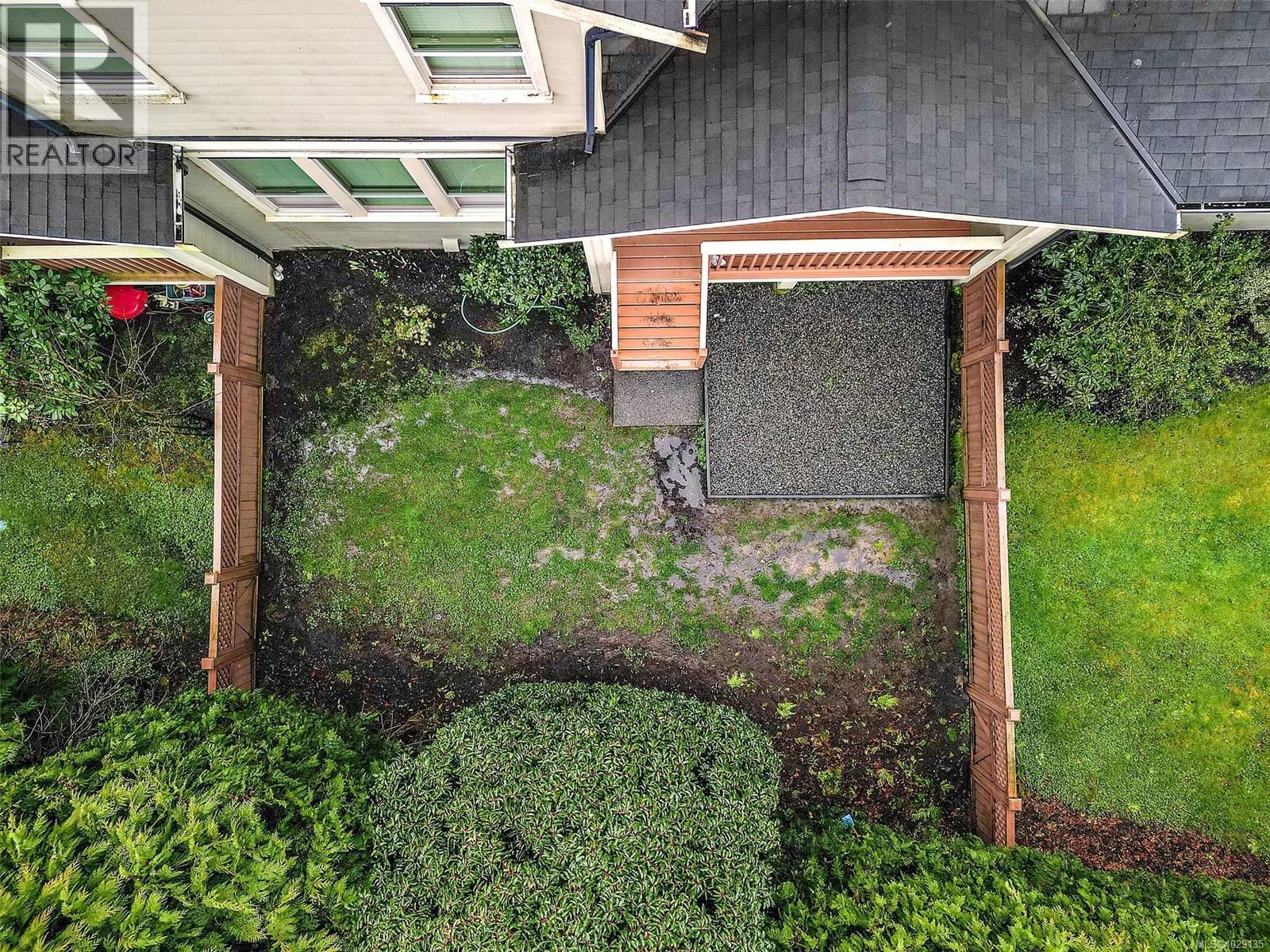 #122 2253 TOWNSEND RD - 30