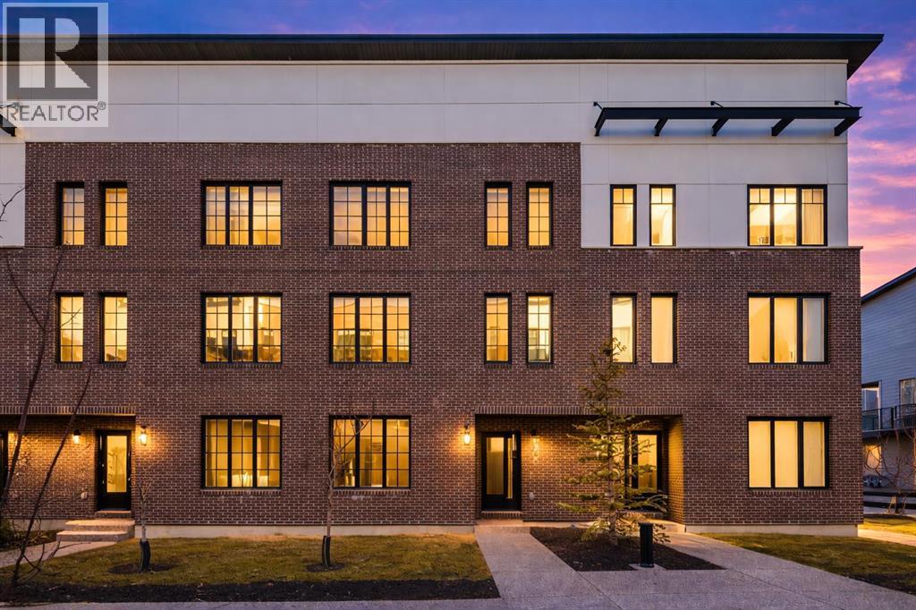 Single Family House for Sale in    Avenue SW West Springs Calgary 