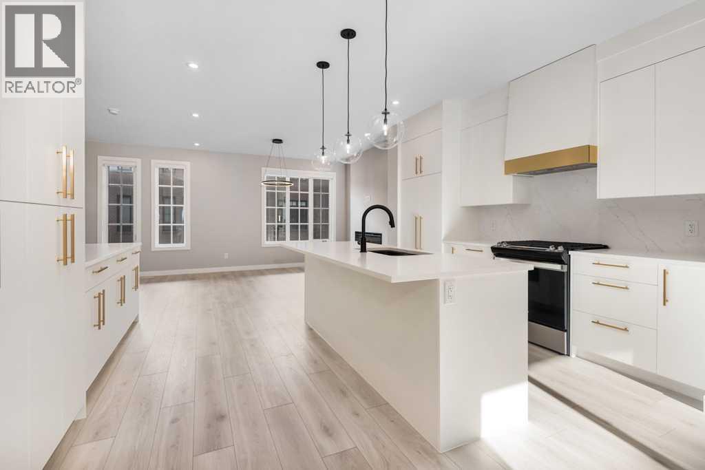 Single Family House for Sale in    Avenue SW West Springs Calgary 