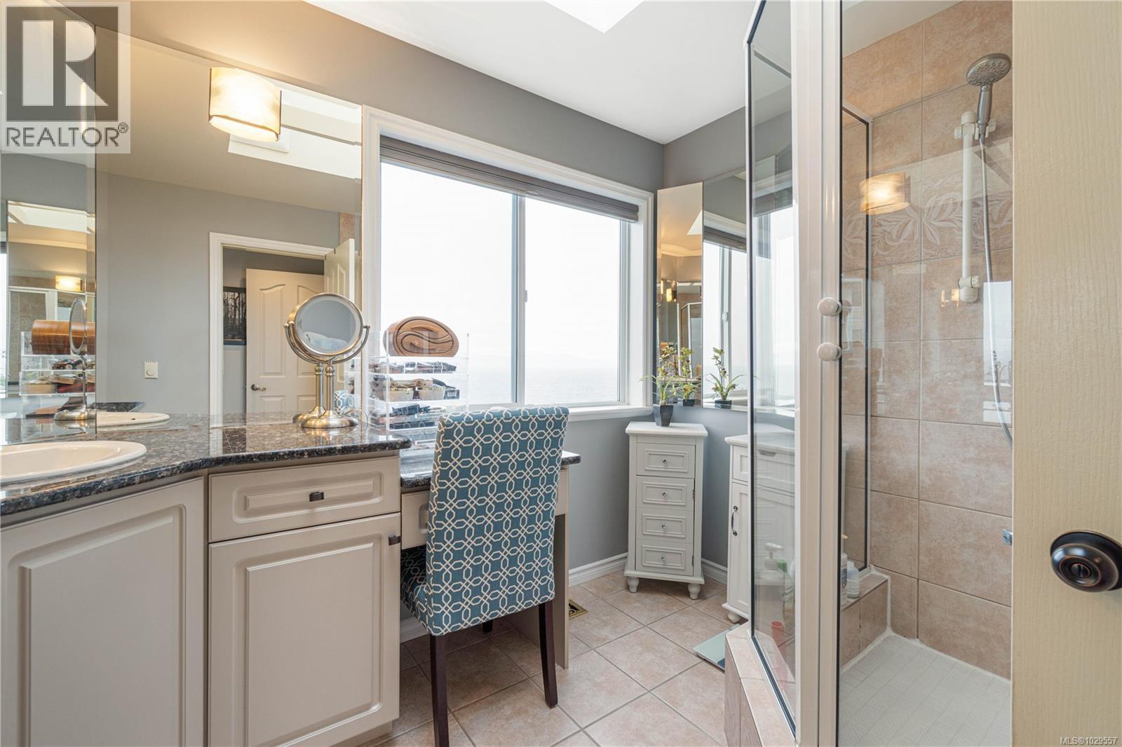 198 HERITAGE DR - 18