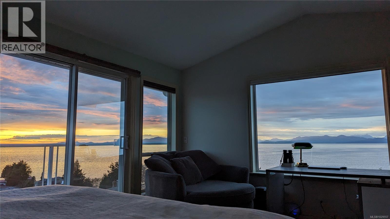 198 HERITAGE DR - 22