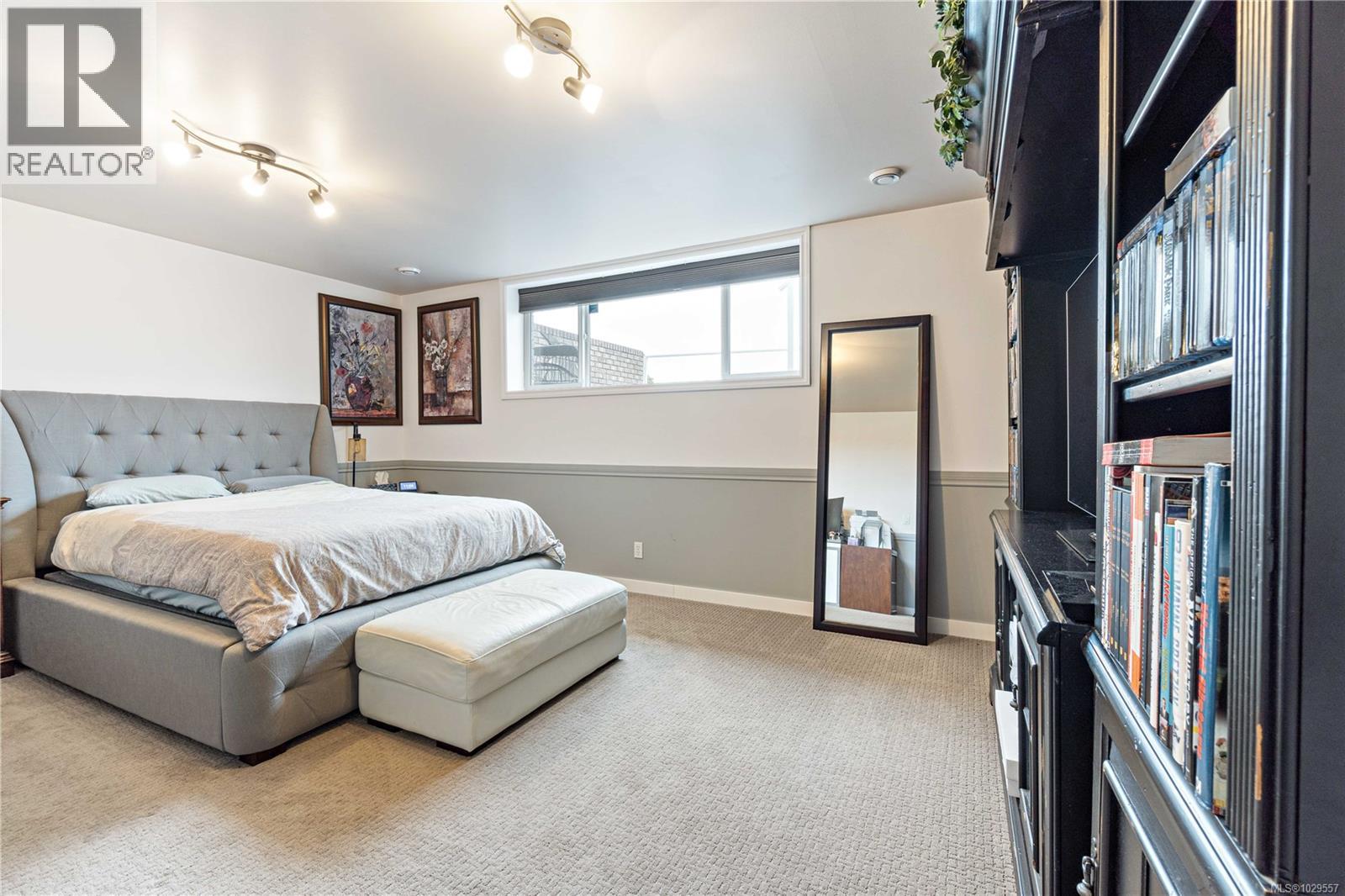 198 HERITAGE DR - 29