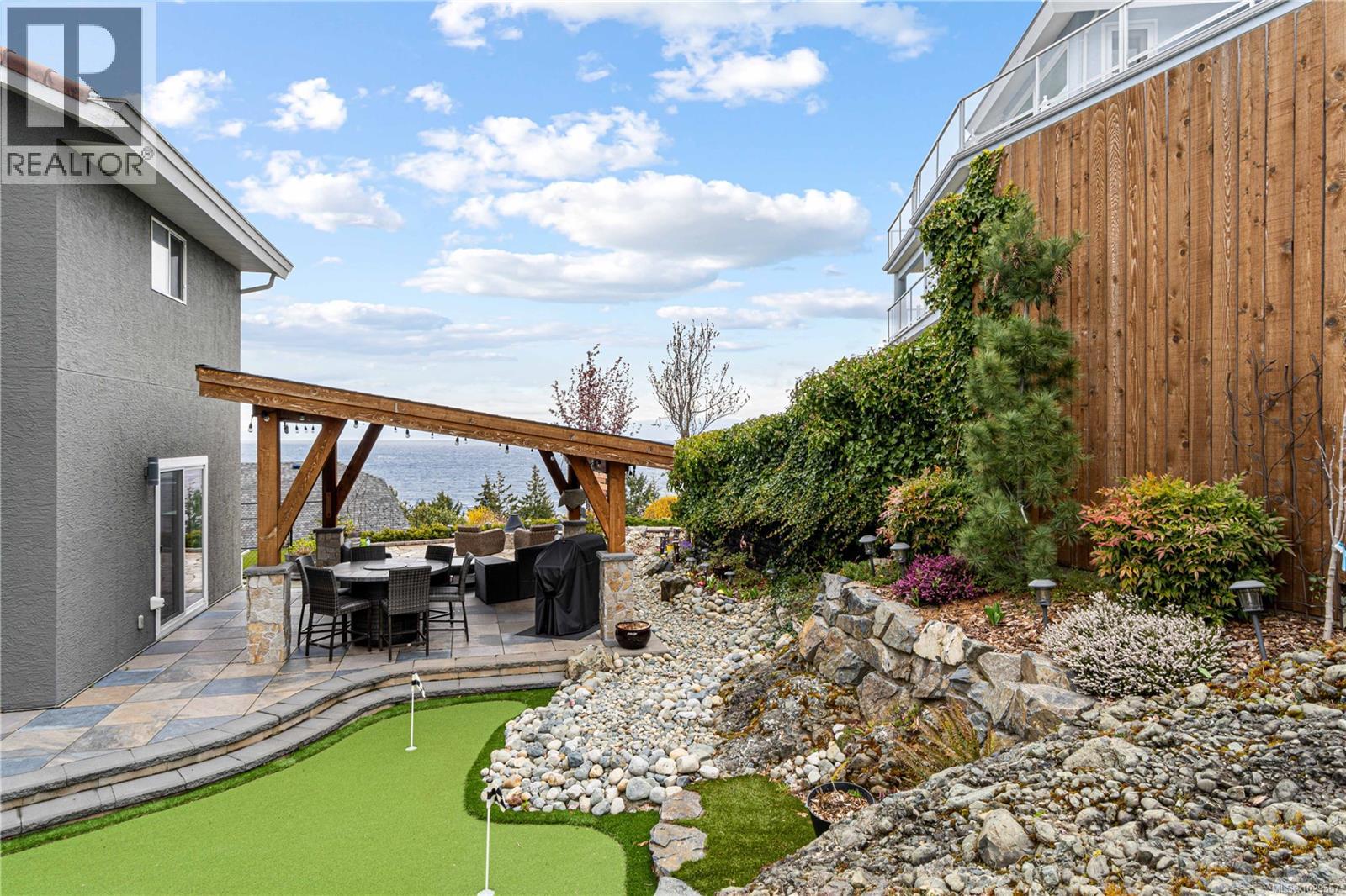 198 HERITAGE DR - 36