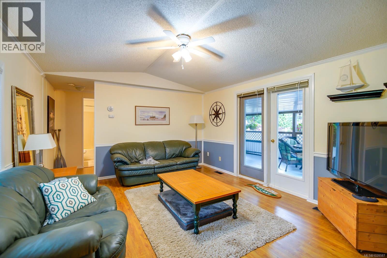 #77 10325 Lakeshore Rd - 16