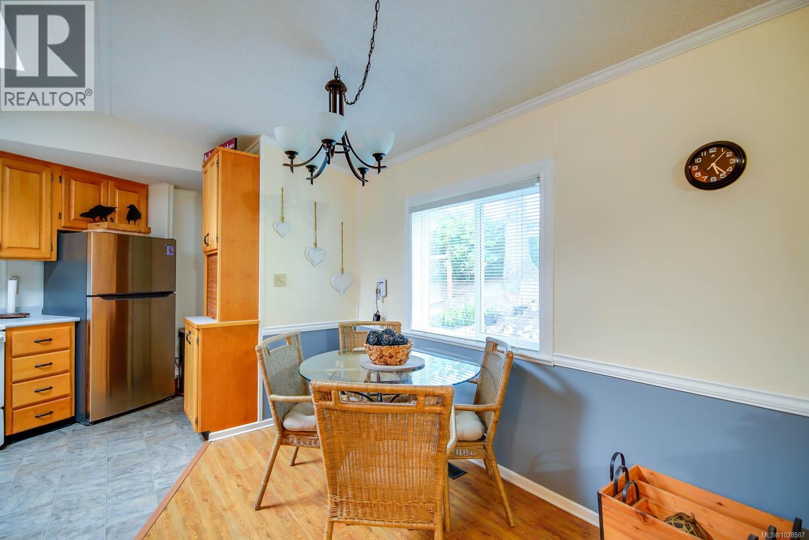 #77 10325 Lakeshore Rd - 20