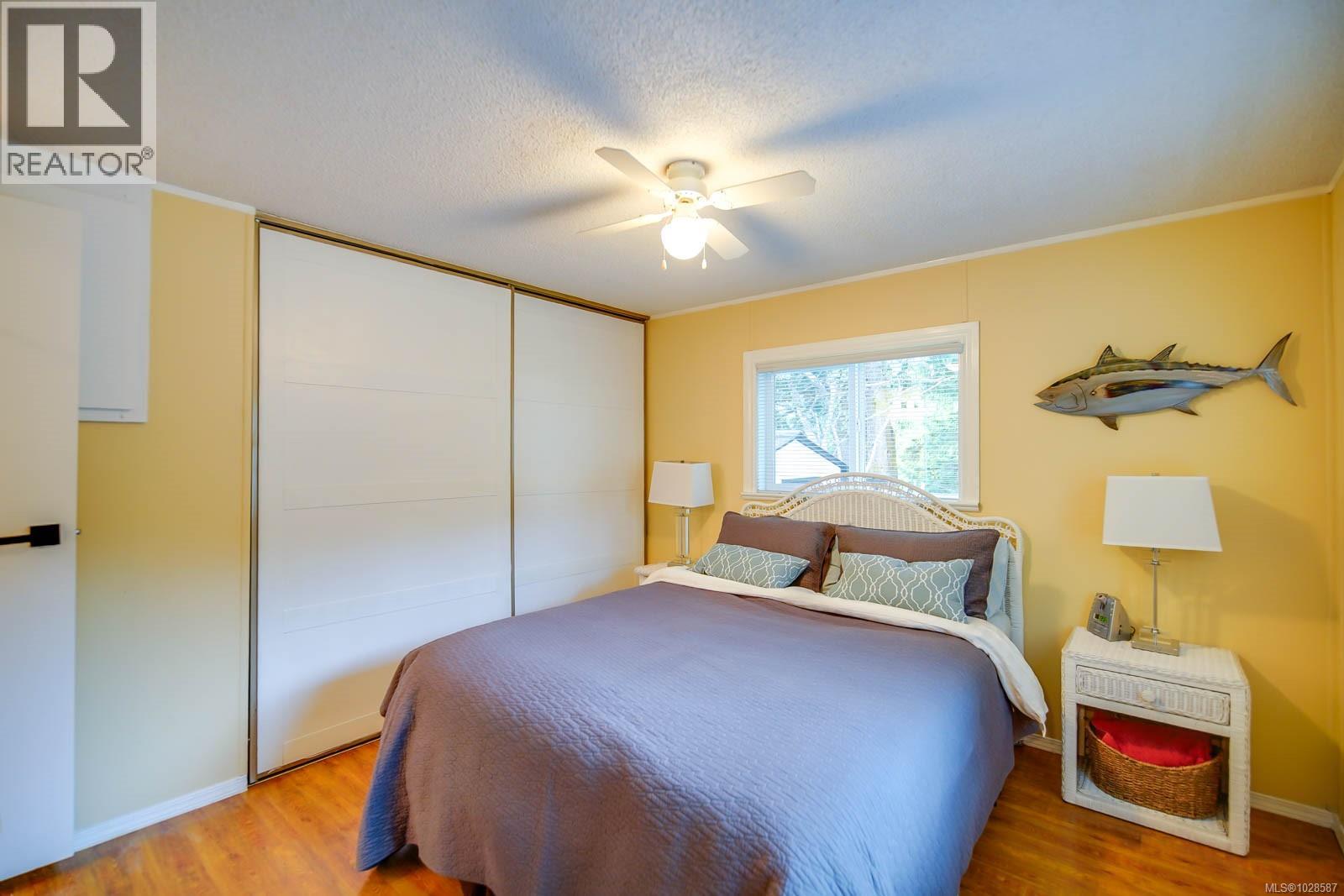 #77 10325 Lakeshore Rd - 22