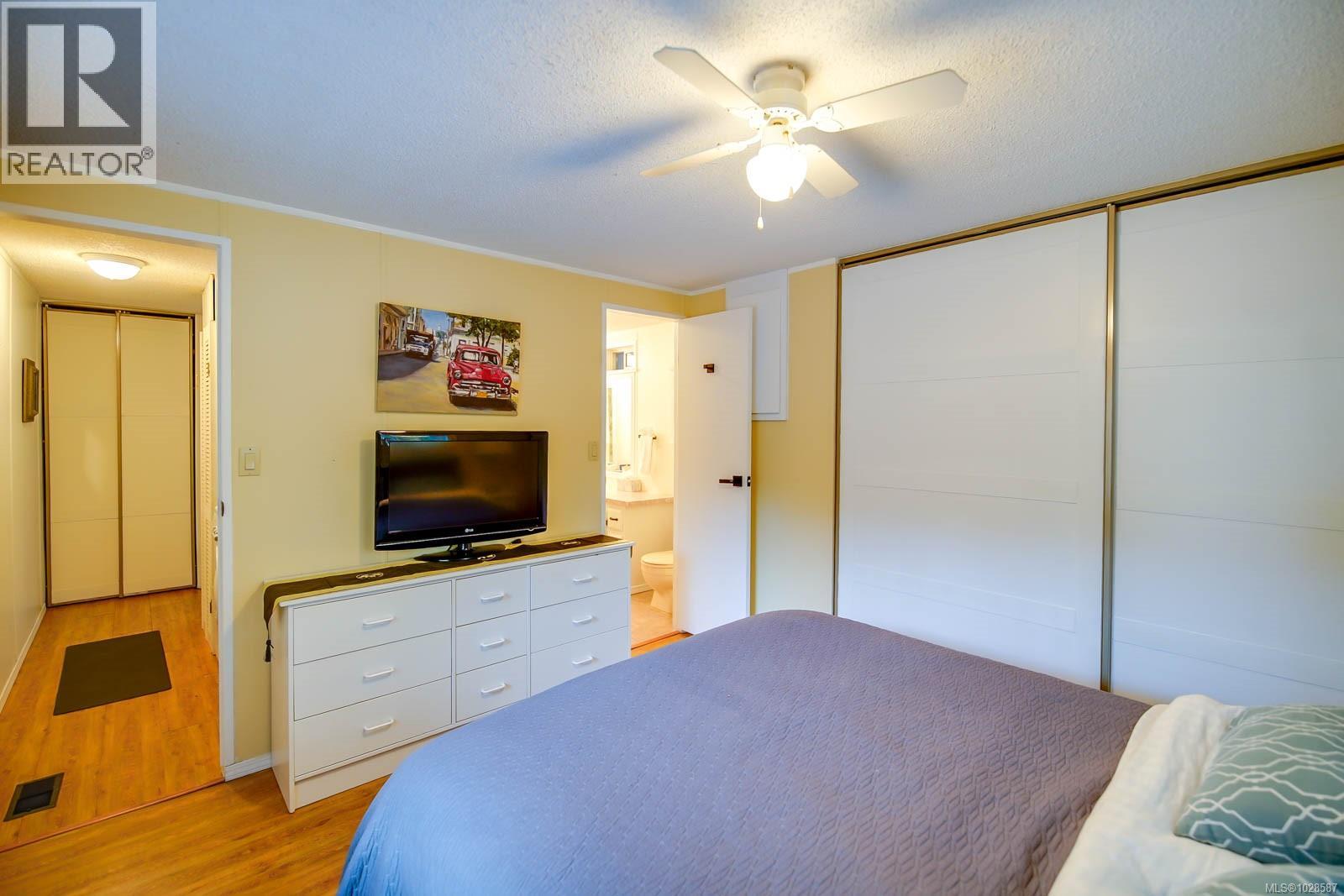 #77 10325 Lakeshore Rd - 23