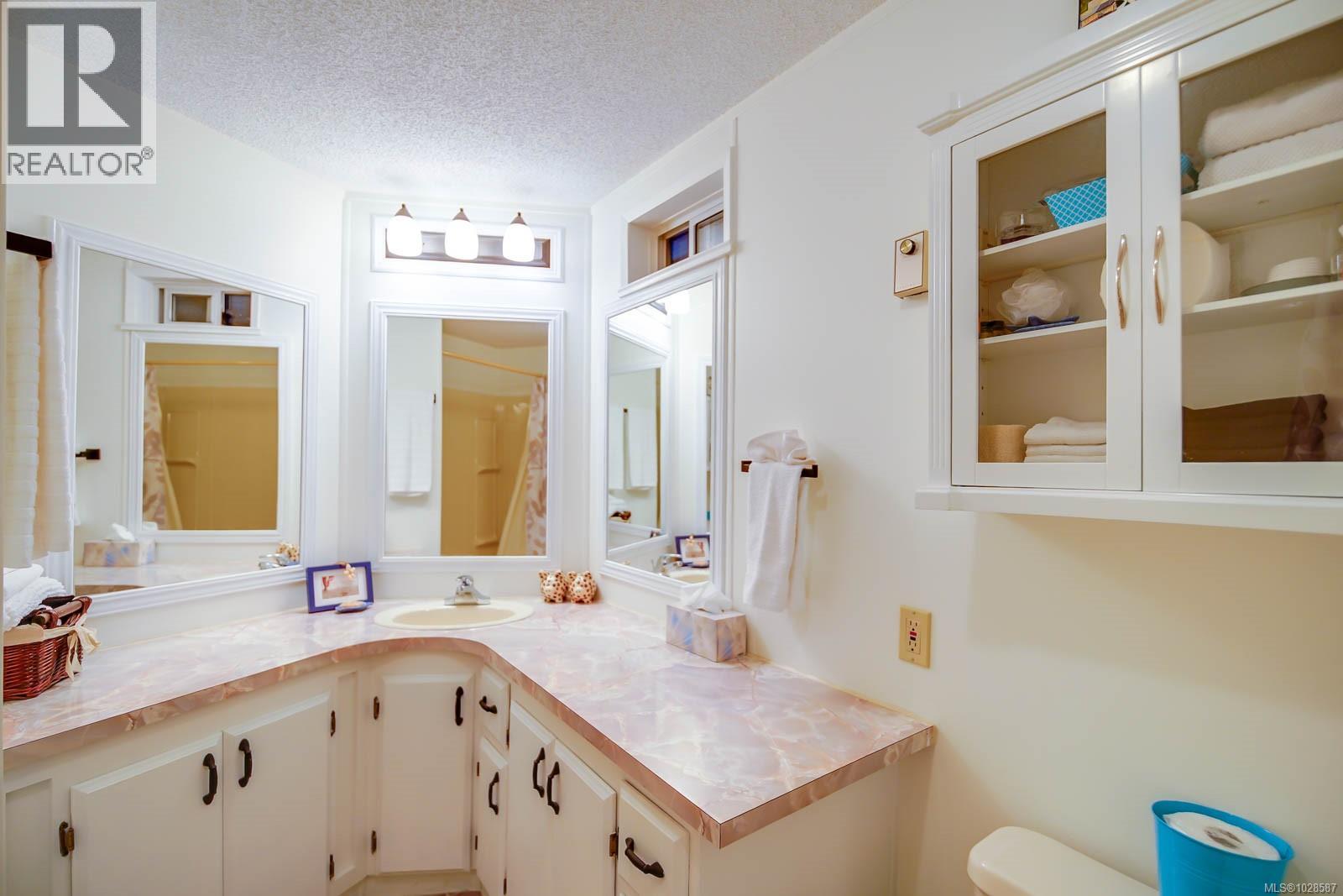 #77 10325 LAKESHORE RD - 26