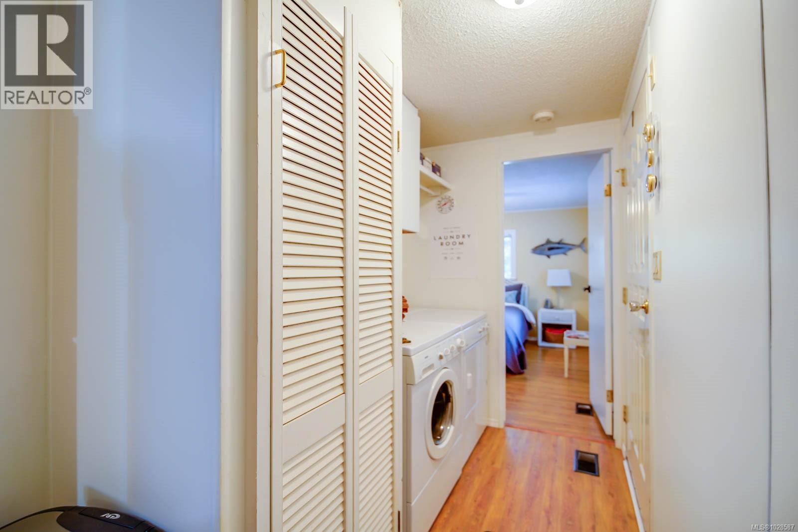 #77 10325 LAKESHORE RD - 28