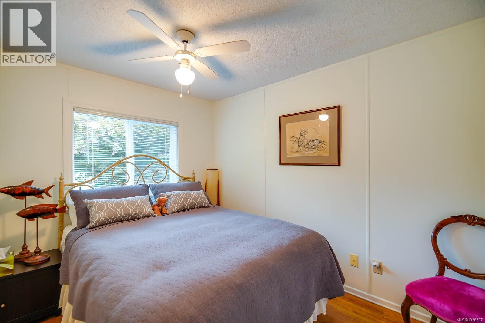 #77 10325 LAKESHORE RD - 31