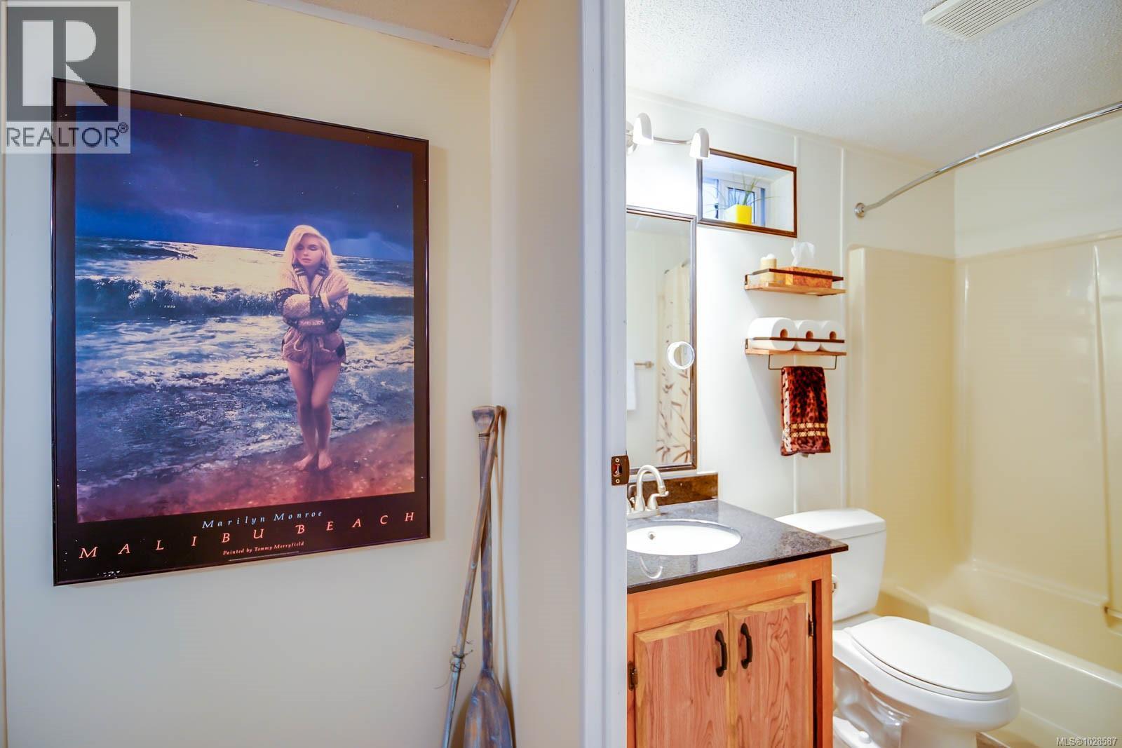 #77 10325 LAKESHORE RD - 35