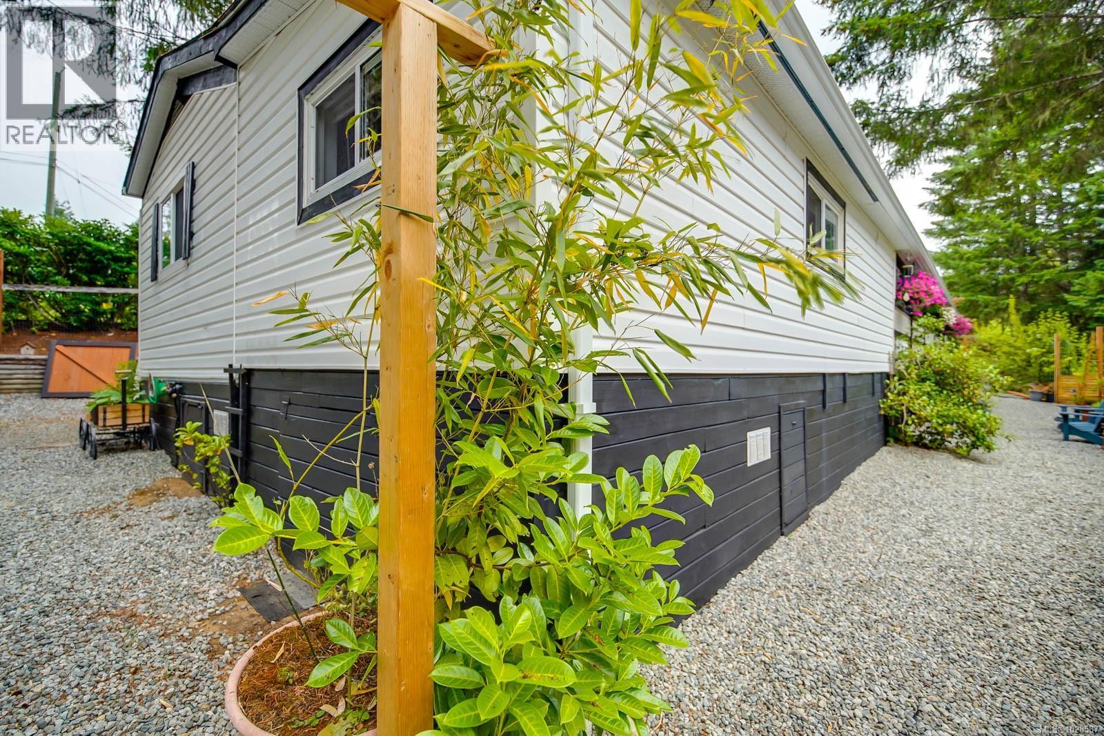 #77 10325 LAKESHORE RD - 48