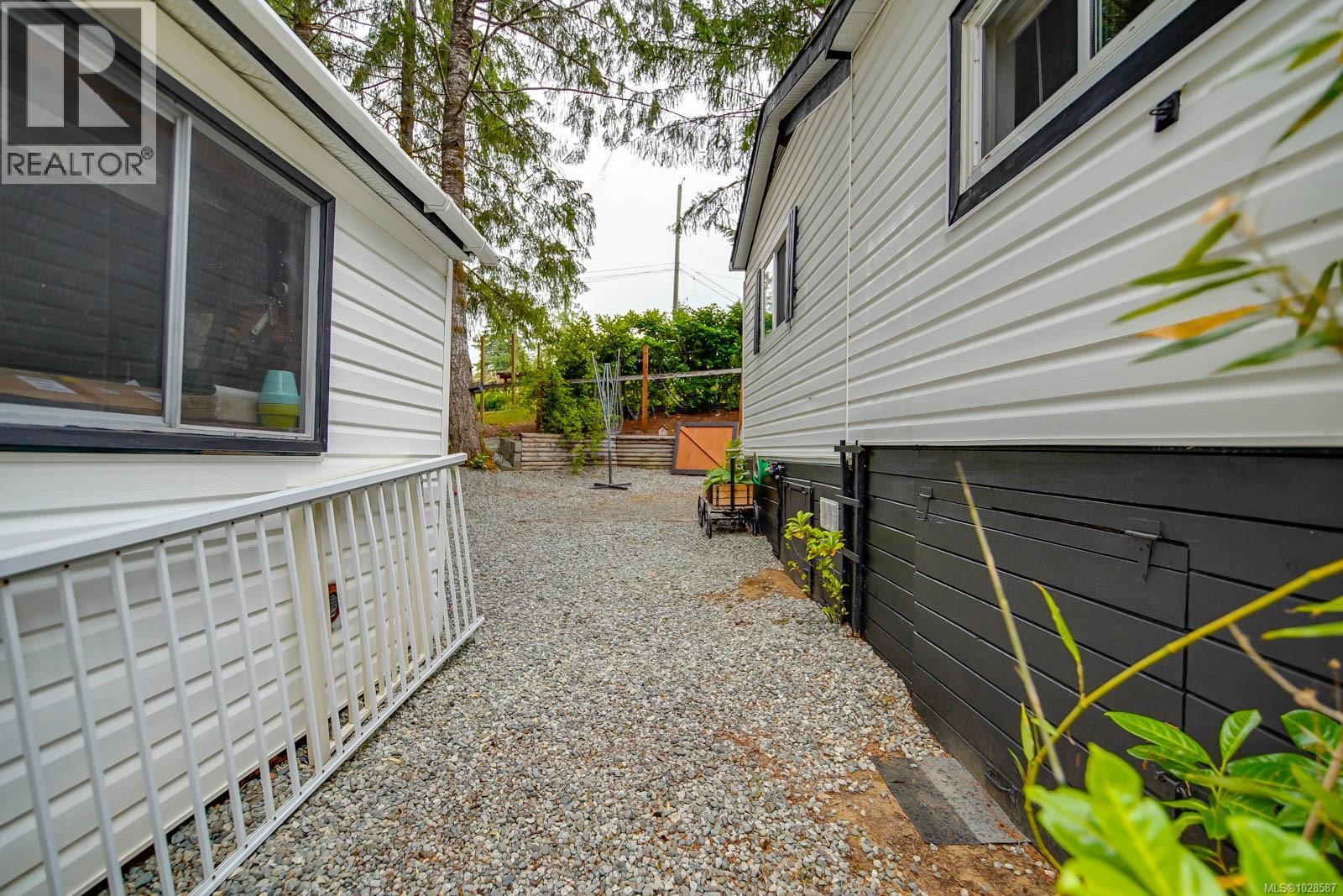 #77 10325 LAKESHORE RD - 49