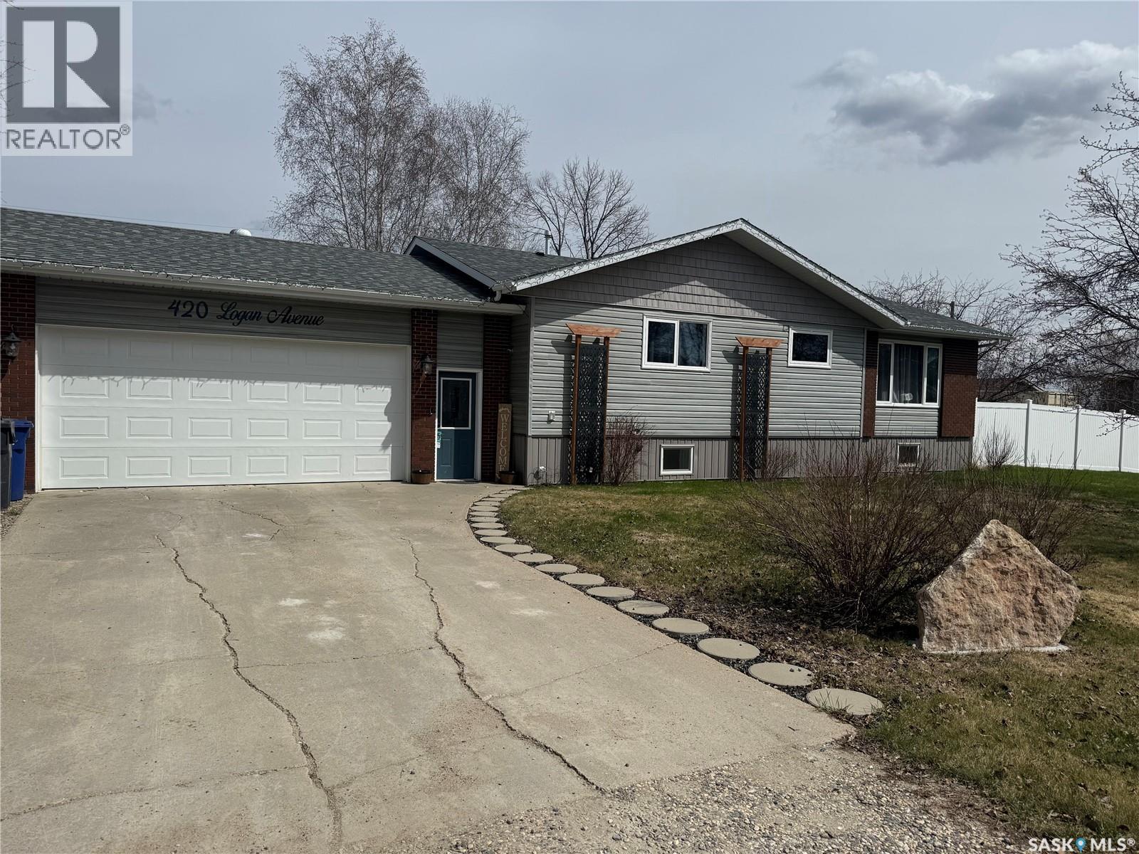 420 Logan AVENUE