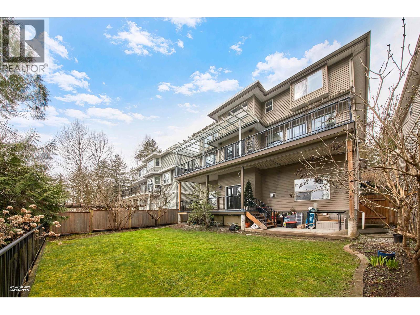 440 HYCROFT STREET, Port Moody