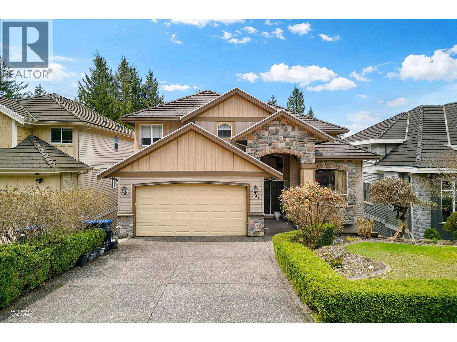 440 HYCROFT Street - photo 2