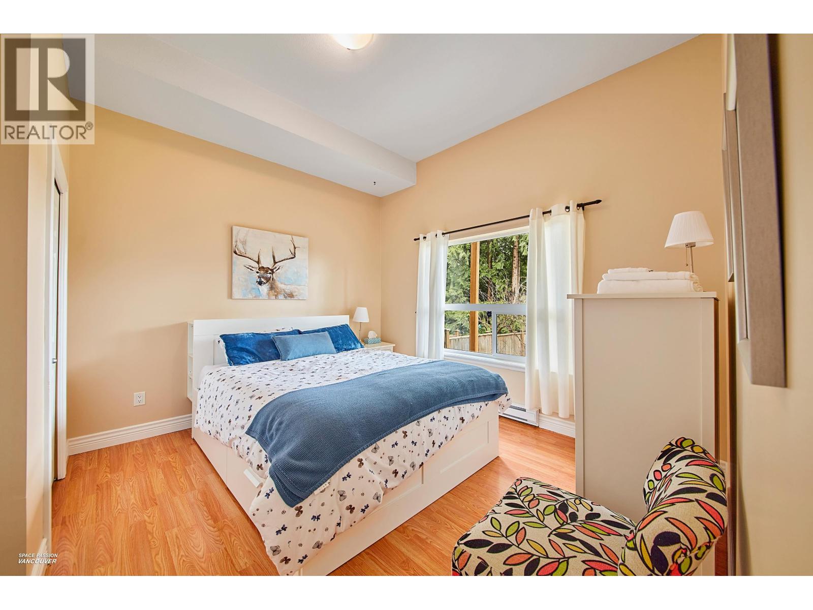 440 HYCROFT STREET, Port Moody