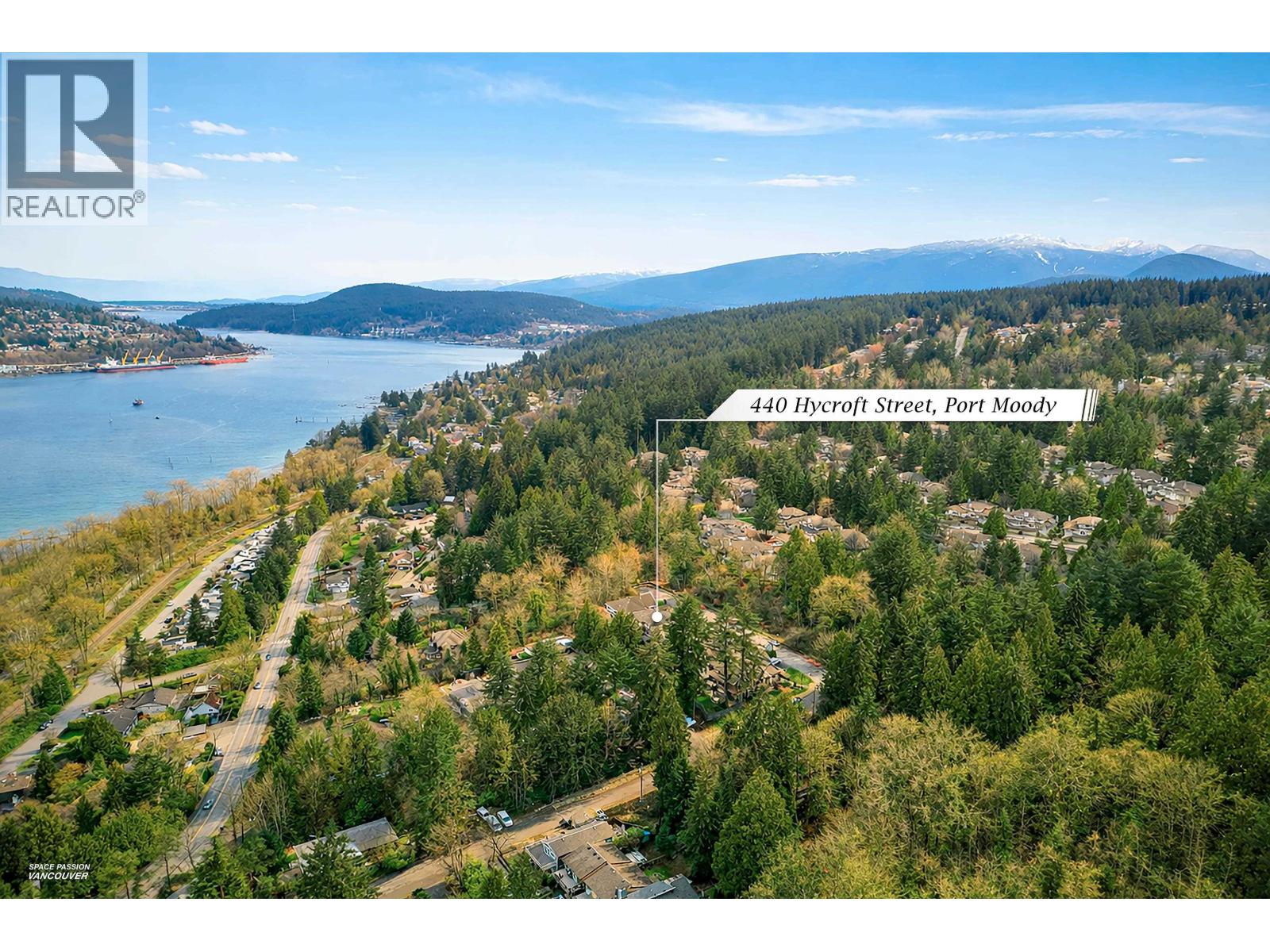440 HYCROFT STREET, Port Moody