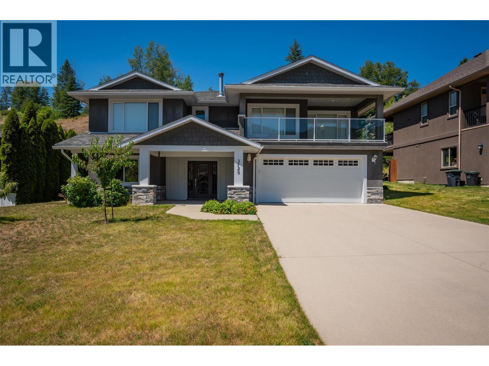 3720 5th Avenue, Castlegar