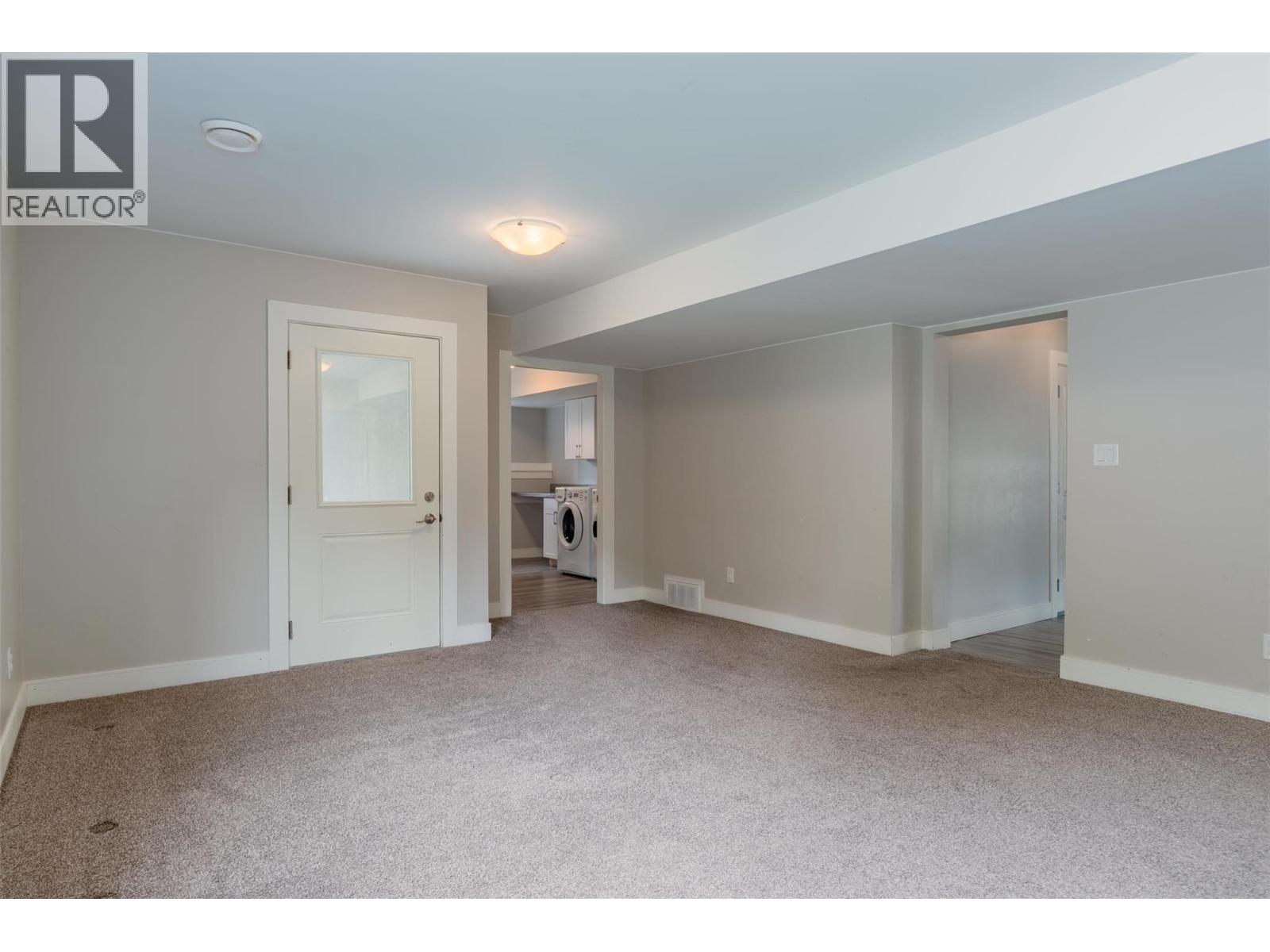 3720 5th Avenue, Castlegar