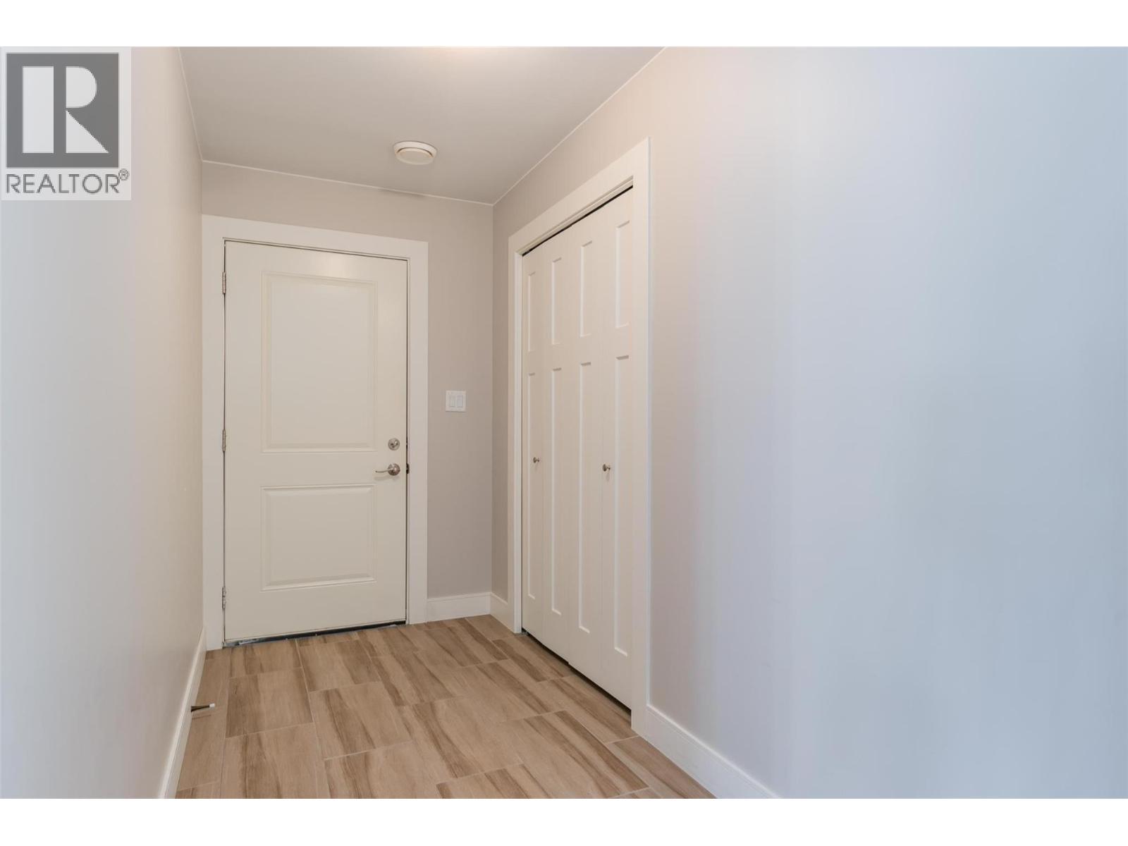 3720 5th Avenue, Castlegar