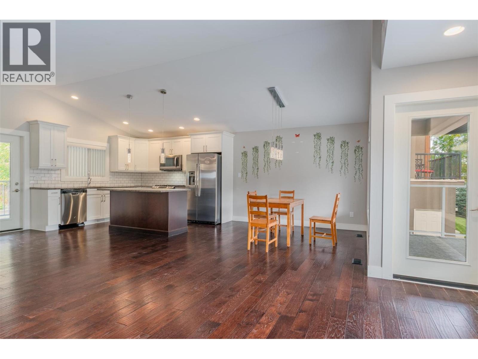 3720 5th Avenue, Castlegar