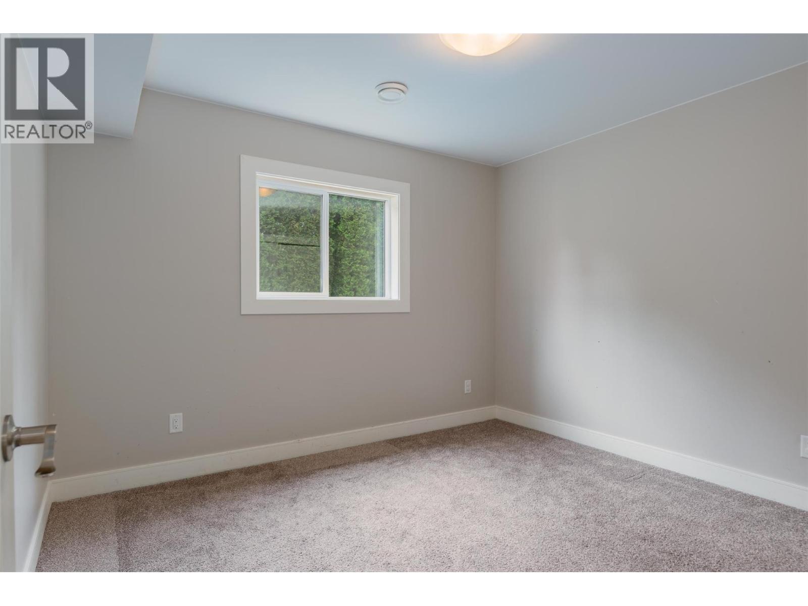 3720 5th Avenue, Castlegar