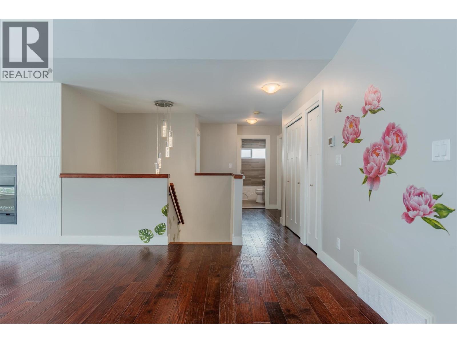 3720 5th Avenue, Castlegar