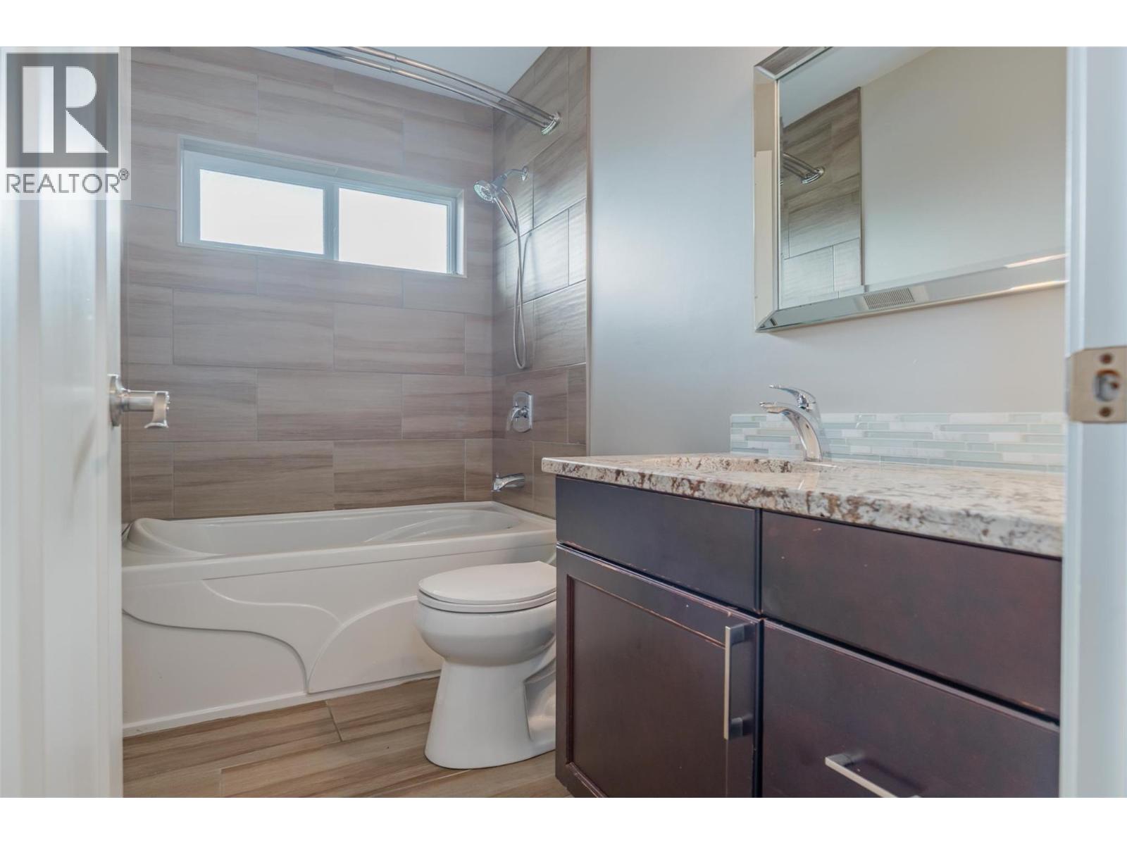 3720 5th Avenue, Castlegar