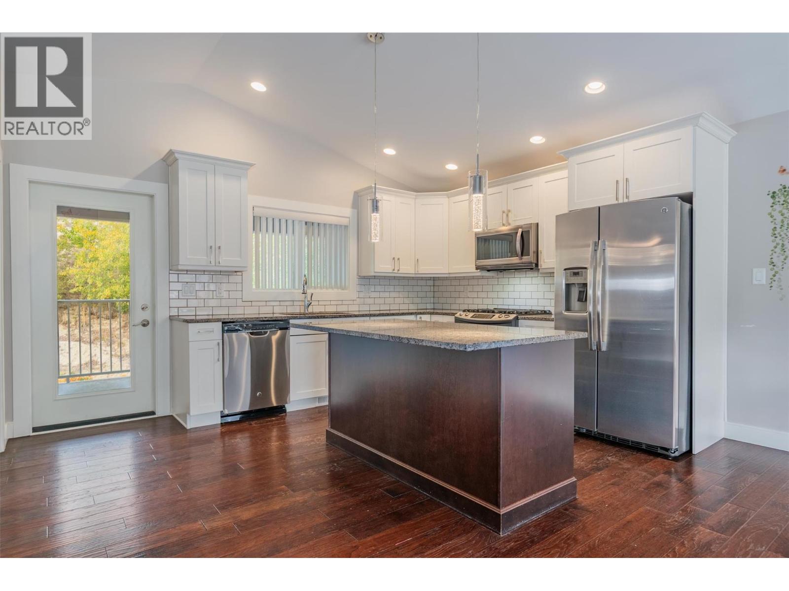 3720 5th Avenue, Castlegar