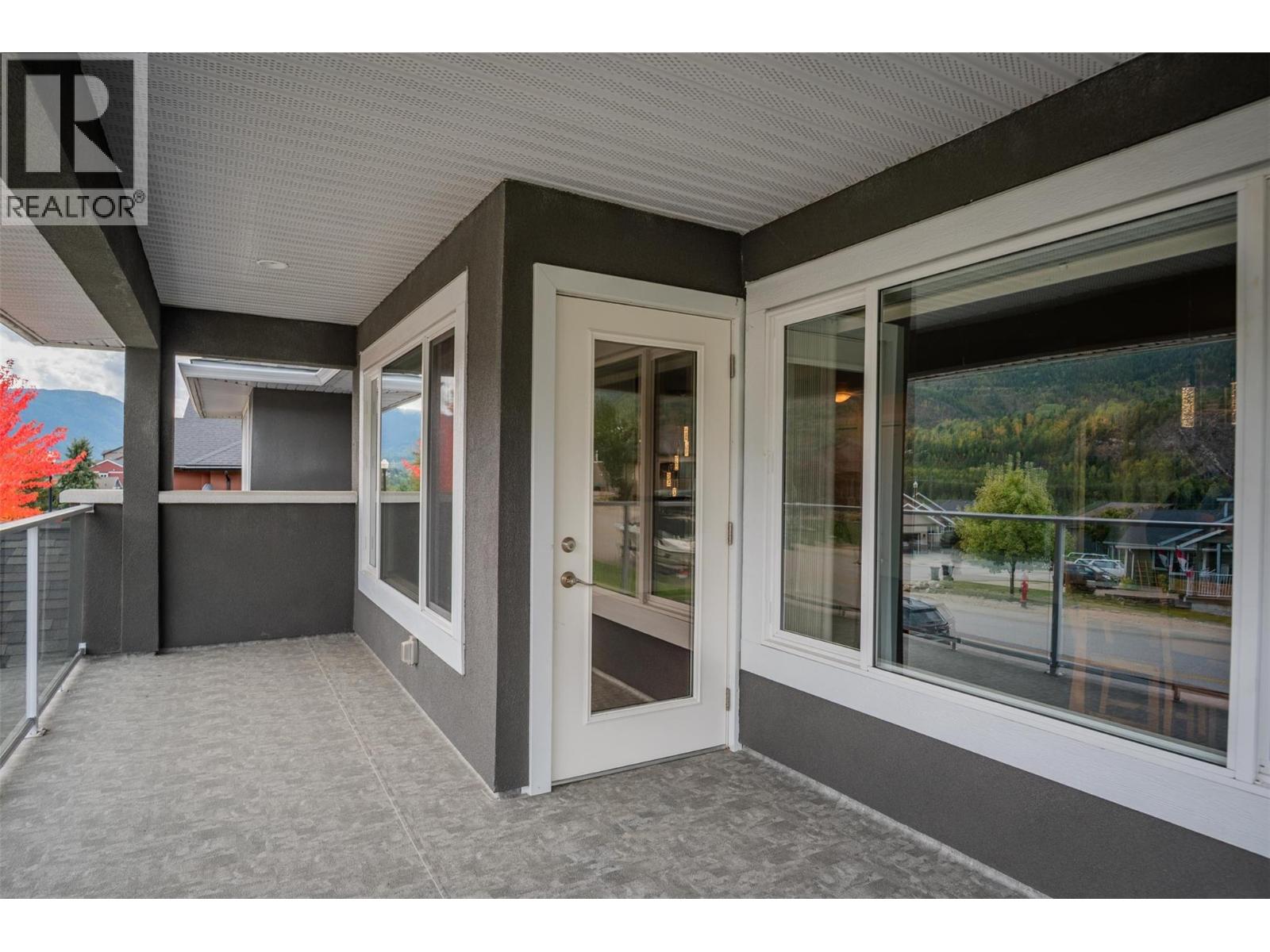 3720 5th Avenue, Castlegar