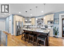 Kitchen - 529 Whitecourt Place, Vernon, BC V1B4B1 Photo 15