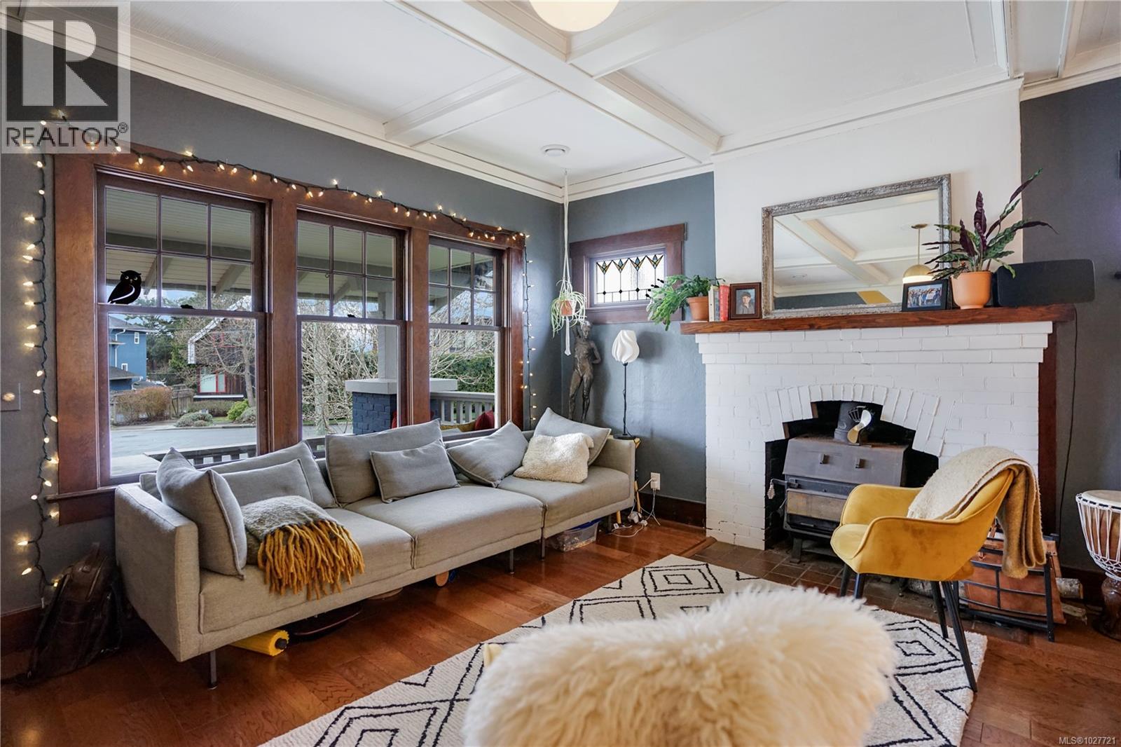 2064 Quimper Street - photo 2