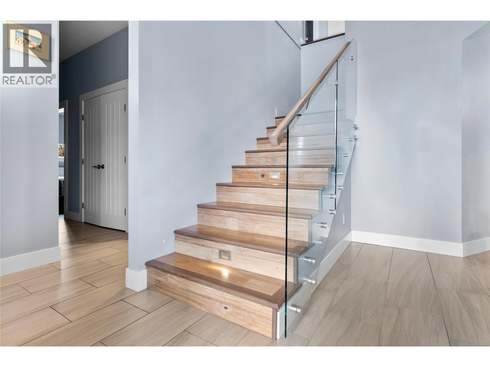 529 Whitecourt Place, Vernon