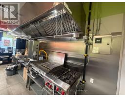 19 - 5100 Rutherford Road, Vaughan, ON L4H2J2 Photo 6