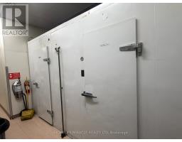 19 - 5100 Rutherford Road, Vaughan, ON L4H2J2 Photo 13