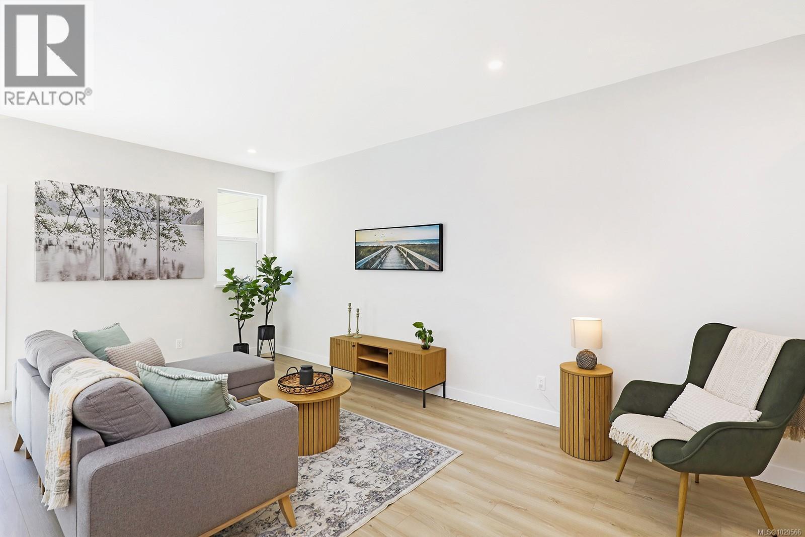 #13 1505 CROATION RD - Image 2