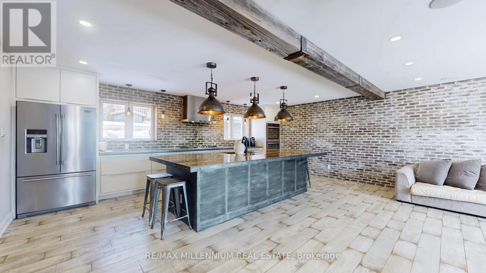 67 SHERIN COURT - 10