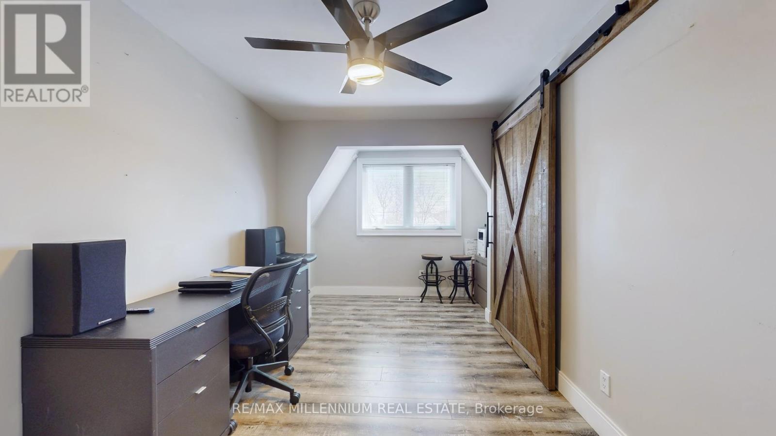 67 SHERIN COURT - 27