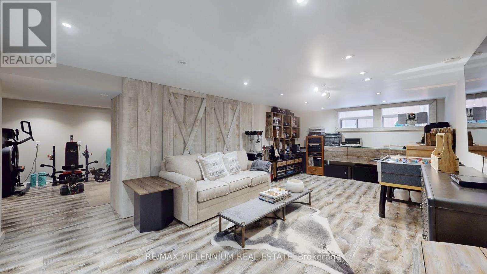 67 SHERIN COURT - 35