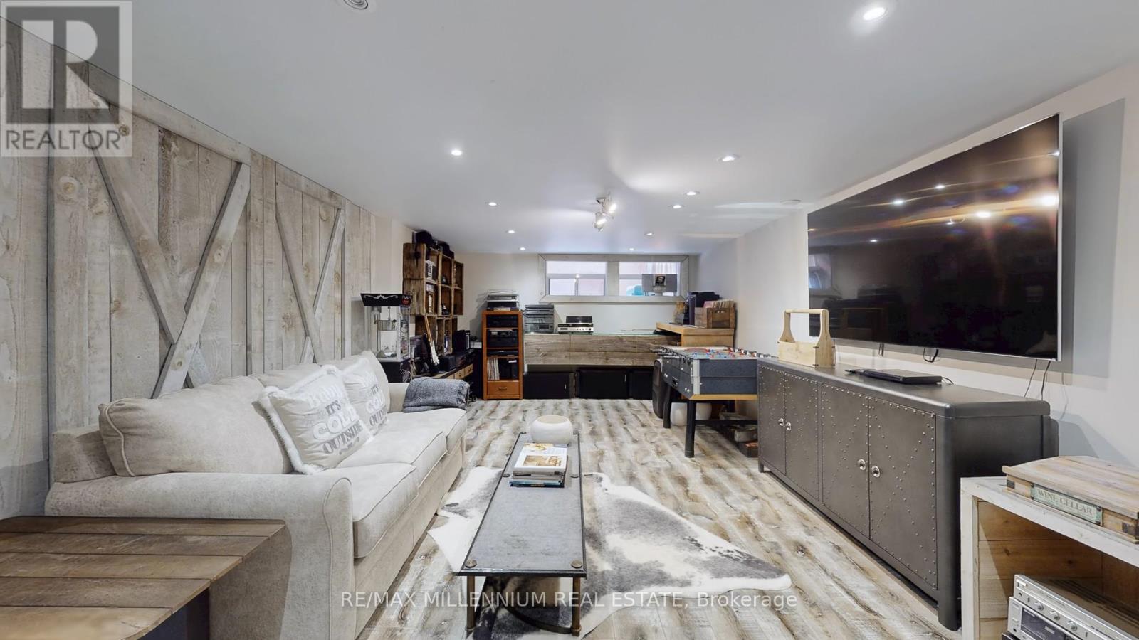 67 SHERIN COURT - 36