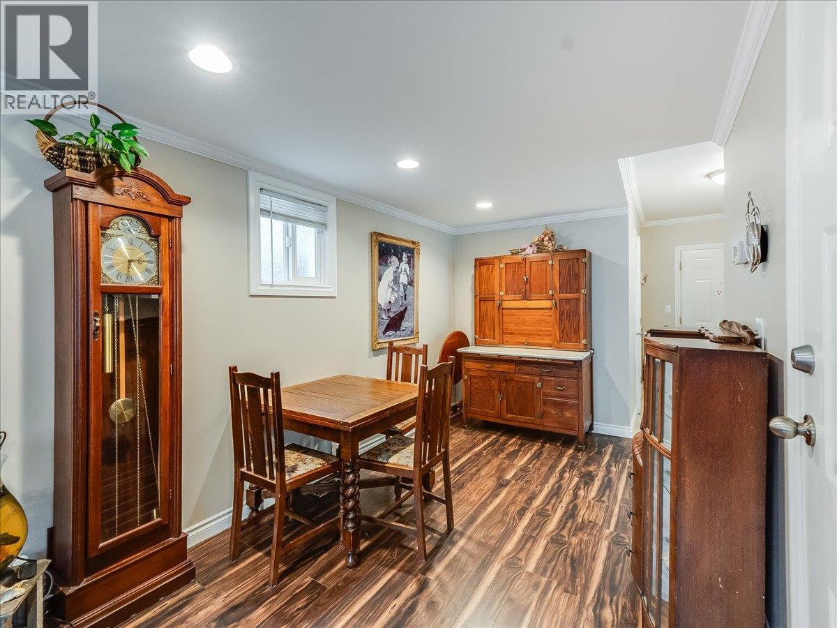 1767 Second Avenue, Trail