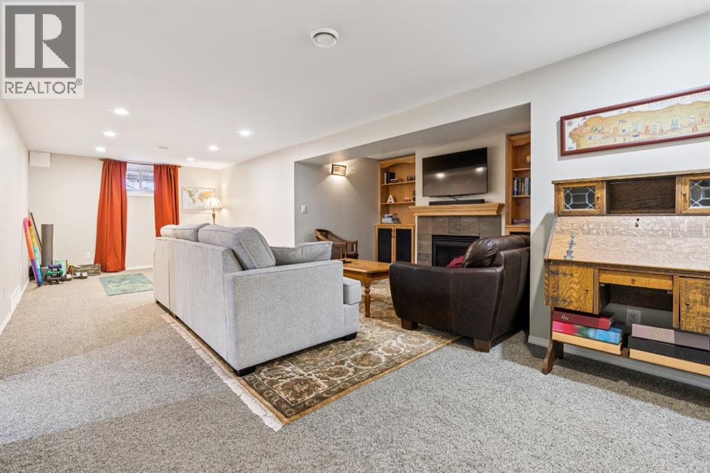 Single Family House Bungalow for Sale in   Street NW Rosedale Calgary 