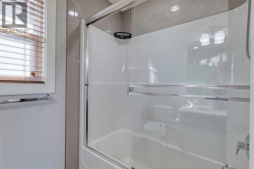 Single Family House for Sale in  Nolancrest Rise NW Nolan Hill Calgary 