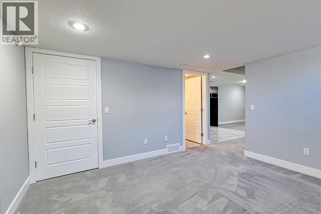 Single Family House for Sale in  Nolancrest Rise NW Nolan Hill Calgary 