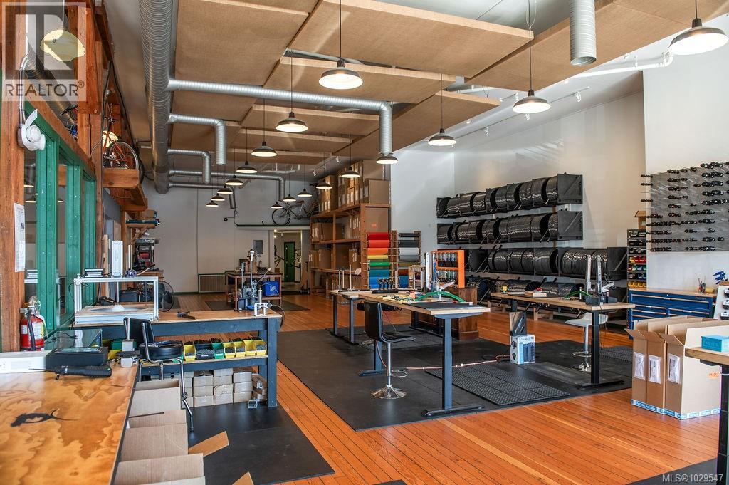 2712 Dunsmuir Ave, Cumberland