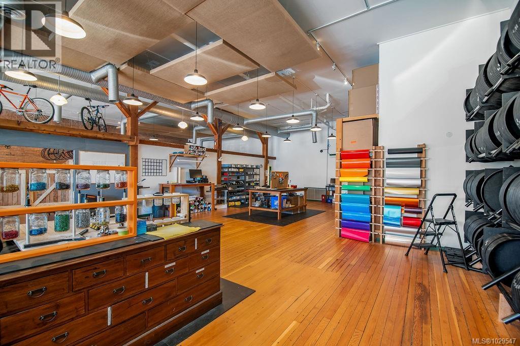 2712 Dunsmuir Ave, Cumberland